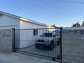509 King Street, Bakersfield CA: https://media.crmls.org/mediaz/6407be51-7db0-4586-9602-438874b1aaaf.jpg