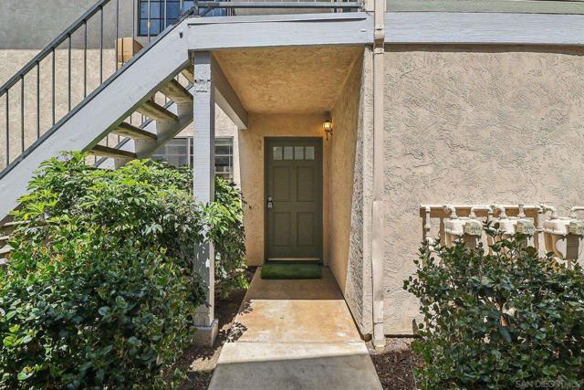 1225 N Broadway, Escondido CA: https://media.crmls.org/mediaz/6407c4e9-570b-4282-ba3f-b4644eb07da8.jpg