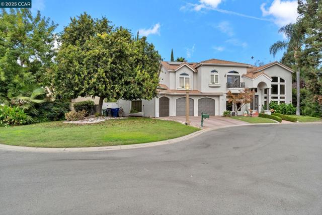 2550 E Jenny Ave, Fresno CA: https://media.crmls.org/mediaz/640852e7-7637-4504-912d-e469cd99c183.jpg