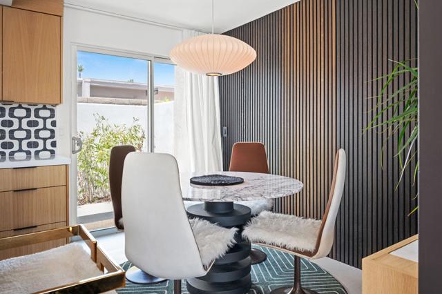 1740 N Via Miraleste, Palm Springs CA: https://media.crmls.org/mediaz/64091b8a-3612-4246-b083-e01eee4d26ad.jpg