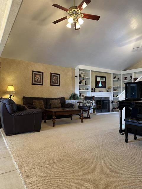 Image 9 of 47 For 12421 Greens East Rd