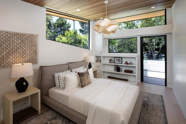 596 Franklin Street, Mountain View CA: https://media.crmls.org/mediaz/640c362f-bfc3-4732-89d1-8abb8fd82198.jpg