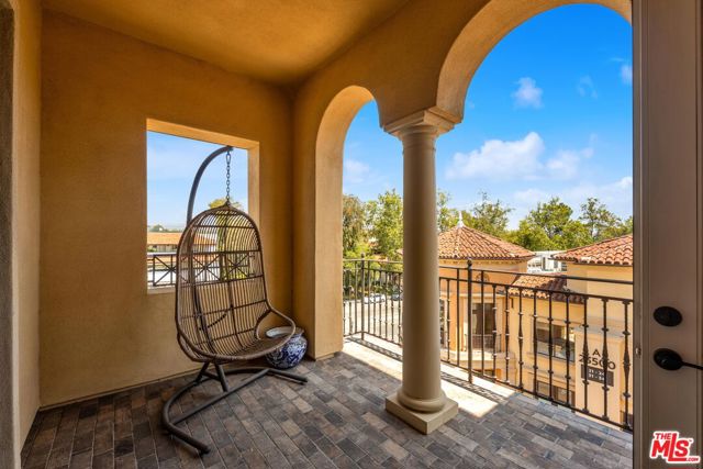 23500 Park Sorrento, H41 photo 7