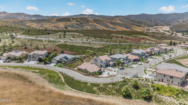 566 Purple Sage Lane, Simi Valley CA: https://media.crmls.org/mediaz/640cb1ca-ae07-432f-a104-0c77c0427a56.jpg