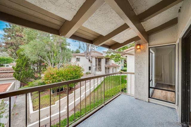 12575 Oaks North Dr., San Diego CA: https://media.crmls.org/mediaz/640cf03d-140f-4670-afe4-7d7dd4731fd0.jpg