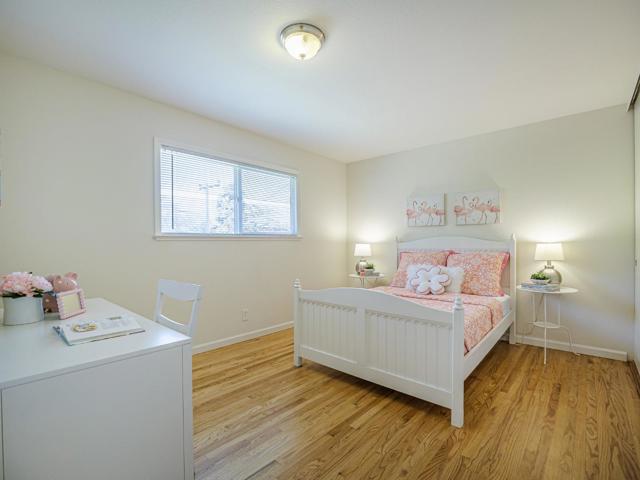 917 Sir Francis Avenue, Capitola CA: https://media.crmls.org/mediaz/640def28-ad32-409f-acb1-309c76712e5b.jpg