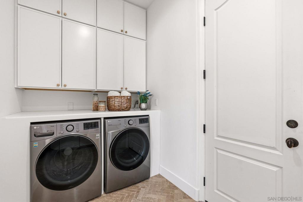 8164 Pale Moon - photo 16