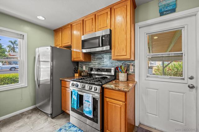 3015 Olive St., Lemon Grove CA: https://media.crmls.org/mediaz/640ea9c7-6243-47a7-abe4-c78e5af0cb3b.jpg