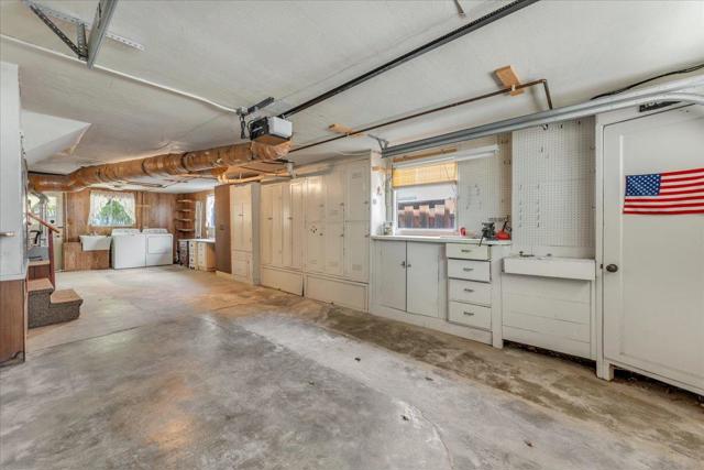526 Sylvan Avenue, San Mateo CA: https://media.crmls.org/mediaz/640f7aaf-23f1-472c-b5ed-fb53c8557ad1.jpg