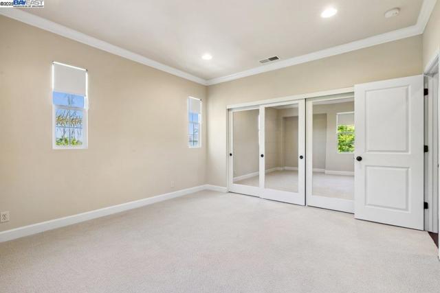 Image 33 of 47 For 2252 Britannia Dr