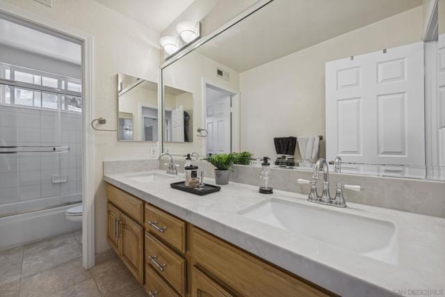 1006 Acero St, Chula Vista CA: https://media.crmls.org/mediaz/6411ddb5-10bc-4fb2-9a25-92144105b705.jpg