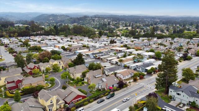 4214 Gull Cove Way, Capitola CA: https://media.crmls.org/mediaz/641250a8-4e24-441c-a808-403c2ed50c1c.jpg