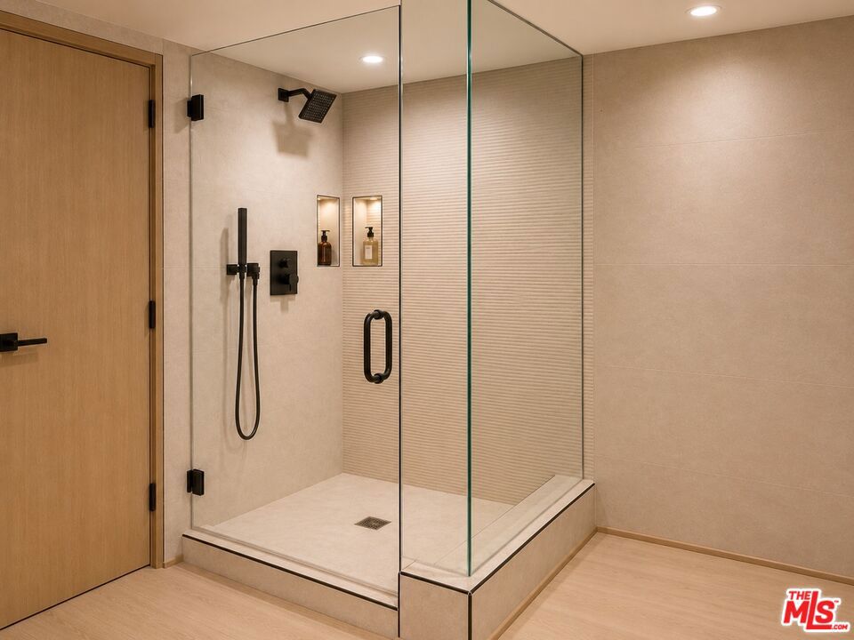 https://media.crmls.org/mediaz/6412b3c1-8ab0-4df3-9fb0-121d2e8c13e6.jpg?preset=X-Large