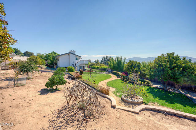 2207 Terra Bella Lane, Camarillo CA: https://media.crmls.org/mediaz/6412f73e-c0dd-4957-ba04-0e542769bcc1.jpg