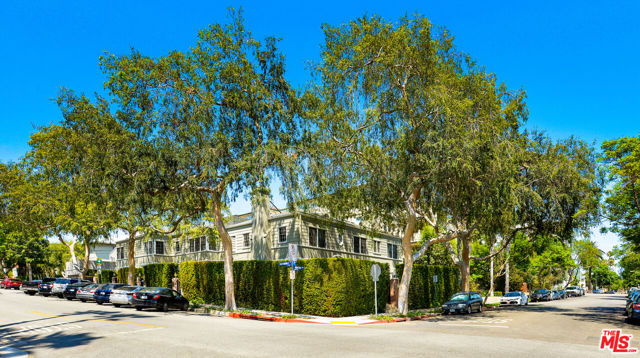 8135 Norton Avenue, West Hollywood, California 90046, ,Residential Income,For Sale,Norton,22175125
