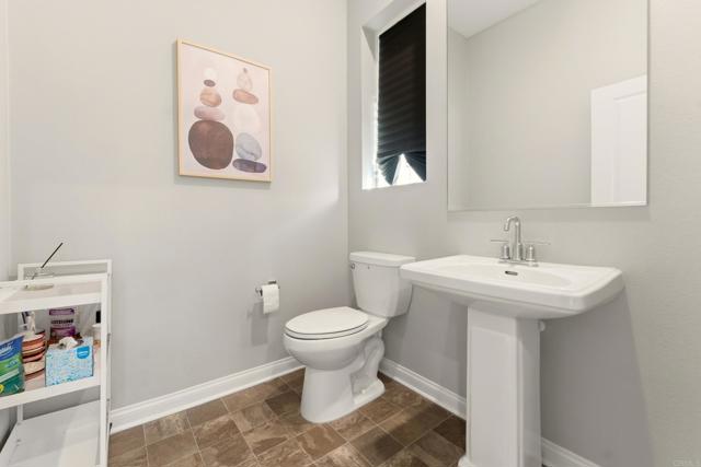 Detail Gallery Image 11 of 48 For 2119 Bluestone Circle, Chula Vista,  CA 91913 - 4 Beds | 2/1 Baths