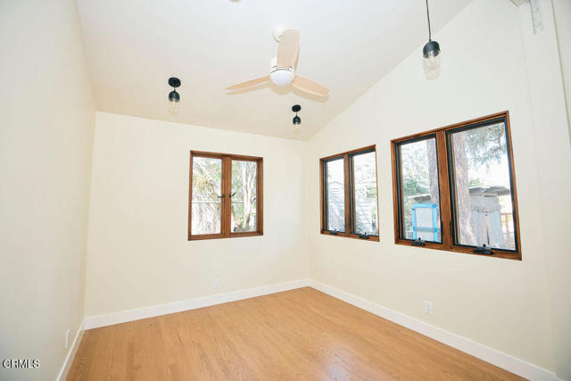 Detail Gallery Image 32 of 35 For 2135 Navarro Ave, Altadena,  CA 91001 - 3 Beds | 2 Baths