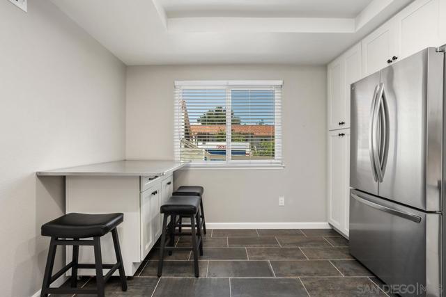 12007 Caminito Campana, San Diego CA: https://media.crmls.org/mediaz/6415f2ff-3278-4f0a-884e-5f2726315482.jpg