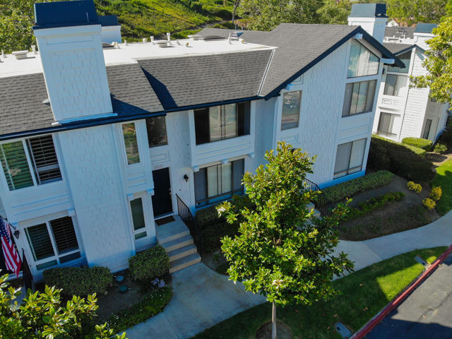 25625 Paseo La Cresta, Laguna Niguel CA: https://media.crmls.org/mediaz/64172493-a0b4-44ba-b944-51f2312bd539.jpg