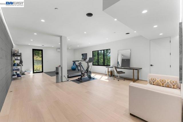 Image 54 of 60 For 2525 Biltmore Dr