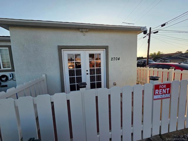 Image 12 of 14 For 2702 Grove St  04