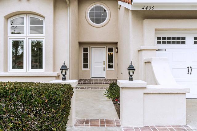 4436 Heritage Glen, San Diego CA: https://media.crmls.org/mediaz/6419f176-95e0-42e2-bc10-3bb0ea6795be.jpg