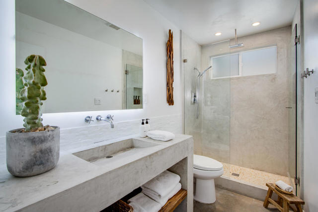 61093 Prescott Trail, Joshua Tree CA: https://media.crmls.org/mediaz/641a0d8f-bbb0-43b4-b405-3e02990e4b69.jpg