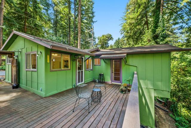 13550 Bear Creek Road, Boulder Creek CA: https://media.crmls.org/mediaz/641a9124-b970-4b27-969f-3a544493dde3.jpg