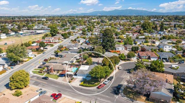 1991 Santa Inez Court, Santa Clara CA: https://media.crmls.org/mediaz/641c10fc-0c44-4153-a8c7-78661b158b5a.jpg