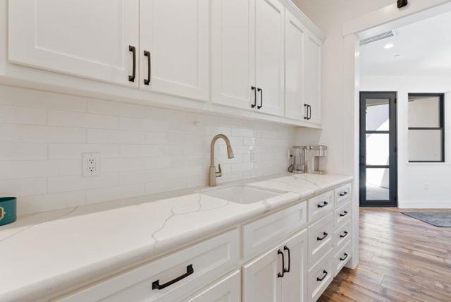 3000 Coppa Court, Hollister CA: https://media.crmls.org/mediaz/641c1bdd-c397-4287-81c6-8a9a699807ff.jpg