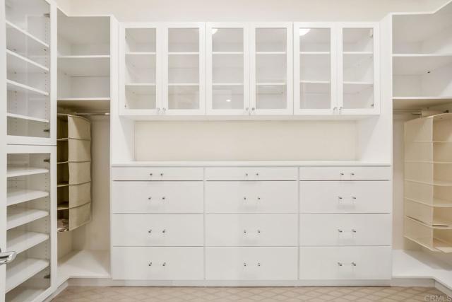 Detail Gallery Image 35 of 68 For 14773 via Bettona, San Diego,  CA 92127 - 4 Beds | 4/1 Baths