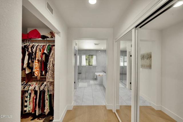 4559 Rayburn Street, Westlake Village CA: https://media.crmls.org/mediaz/641cfd08-2141-48fe-8d78-95f5e7826a97.jpg