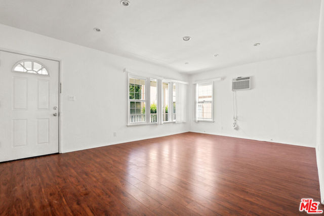 8521 Saturn Street, Los Angeles CA: https://media.crmls.org/mediaz/641d34a8-b3bc-4746-888d-ee5e3ce5562c.jpg