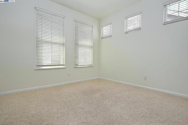 4189 Tessa Pl, Pleasanton CA: https://media.crmls.org/mediaz/641dc544-31a4-4d89-90ac-8c7d8fc15a59.jpg
