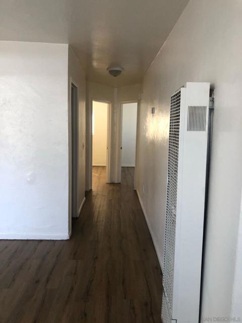 1219 Linalda Dr, El Cajon CA: https://media.crmls.org/mediaz/641e7a67-4b19-4a51-bceb-61ff03077058.jpg