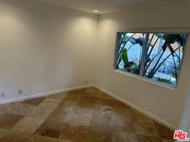 2454 Penmar, Venice CA: https://media.crmls.org/mediaz/641e96d9-5326-47cf-99c5-a55594ce1bab.jpg