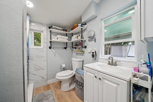 4151 Homewood Court, Riverside CA: https://media.crmls.org/mediaz/641eb603-d959-4474-8c31-15e6d9f45b93.jpg