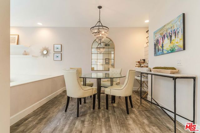 Drew Fenton | 520 S Barrington Avenue Los Angeles CA | MLS: 7436055