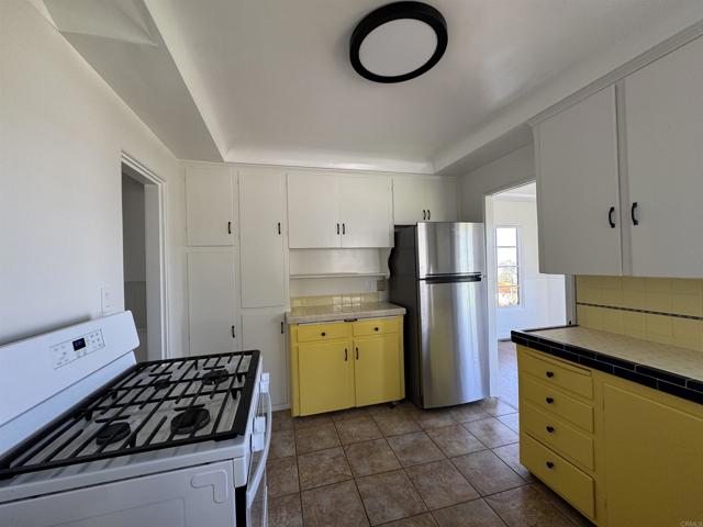 Detail Gallery Image 40 of 59 For 4452 Orchard Ave, San Diego,  CA 92107 - 3 Beds | 2 Baths