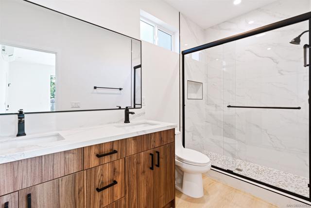 1160 Erica St, Escondido CA: https://media.crmls.org/mediaz/641fb4fb-24a8-468b-a83f-61e5ac0bc3f2.jpg