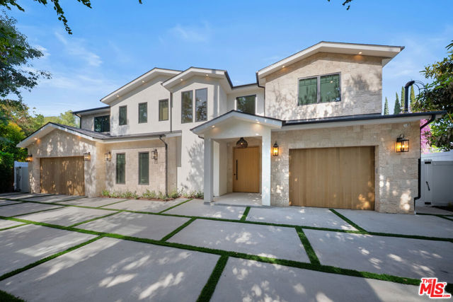 5036 Woodley Avenue, Encino CA: https://media.crmls.org/mediaz/641fd9be-f842-406a-8043-ca6b795aabc1.jpg