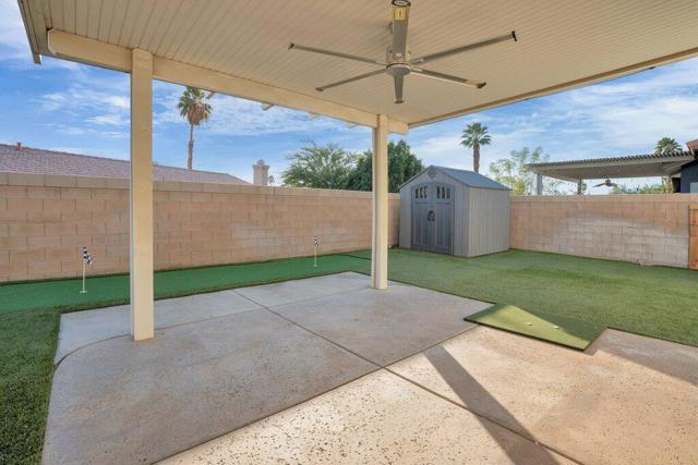 45180 Debbie Drive, La Quinta CA: https://media.crmls.org/mediaz/642040e6-ae25-4f66-a80c-55537ff70cff.jpg