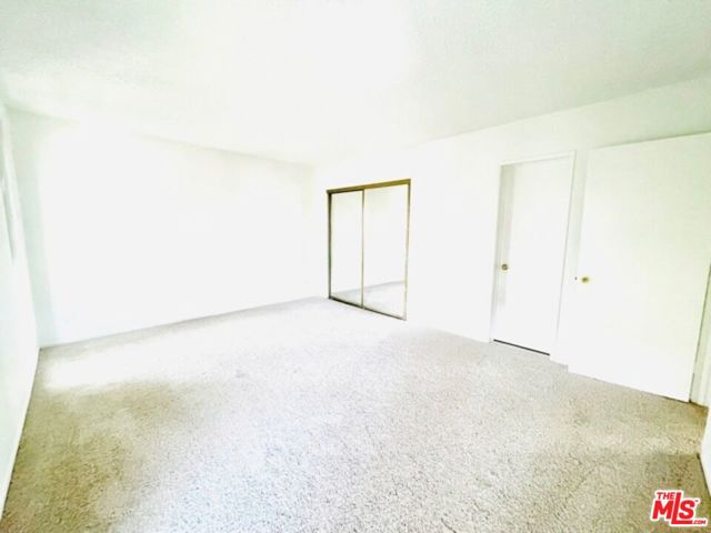 11789 Montana Avenue, Los Angeles CA: https://media.crmls.org/mediaz/64205de8-c383-4144-98de-f05e0a971e24.jpg
