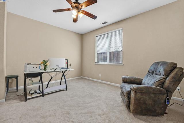 703 Seminole Ct, Discovery Bay CA: https://media.crmls.org/mediaz/64207bf2-04d5-4de2-b9d9-86db9916d168.jpg