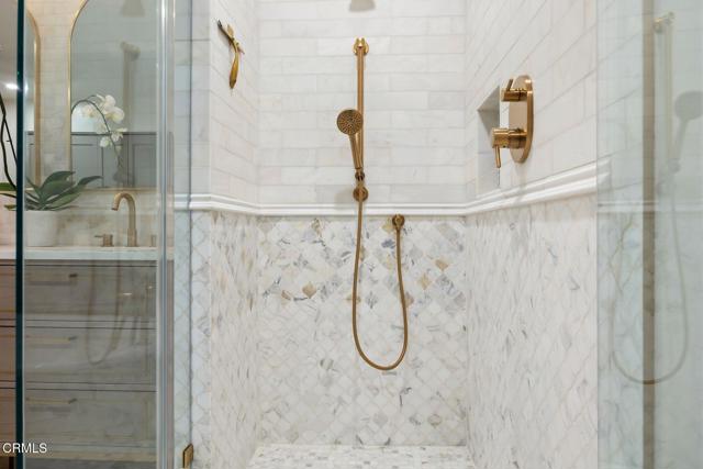Detail Gallery Image 16 of 40 For 1990 Valley Meadow Dr, Oak View,  CA 93022 - 4 Beds | 2/1 Baths