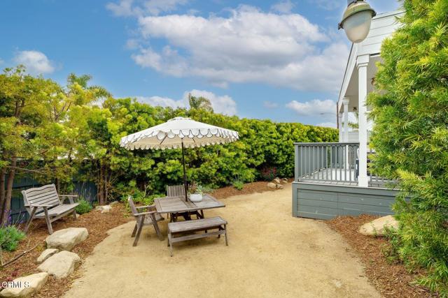399 W Center Street, Ventura CA: https://media.crmls.org/mediaz/64235626-7461-4442-a745-13948452e4a4.jpg