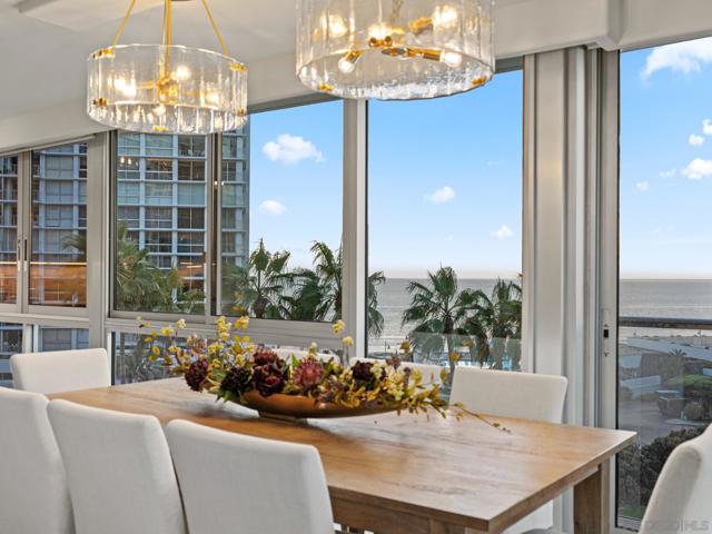 1750 Avenida Del Mundo, Coronado CA: https://media.crmls.org/mediaz/642444cd-66d8-4c89-86a0-e63949f9b5dd.jpg