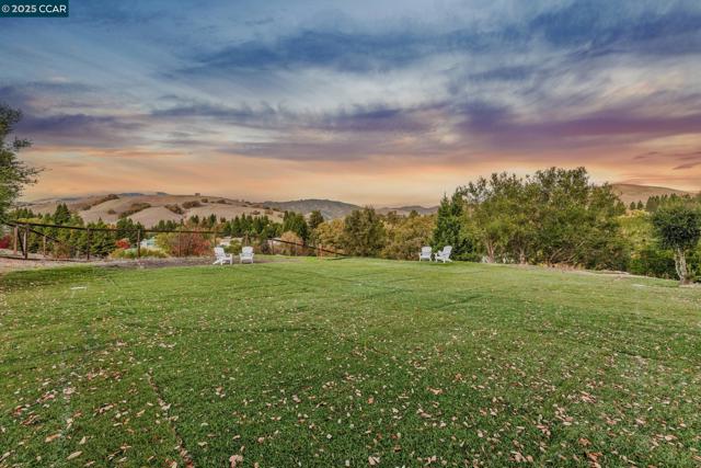 3656 Old Blackhawk Rd, Danville CA: https://media.crmls.org/mediaz/64246478-91b4-4030-bc8d-7d4d27c957a7.jpg