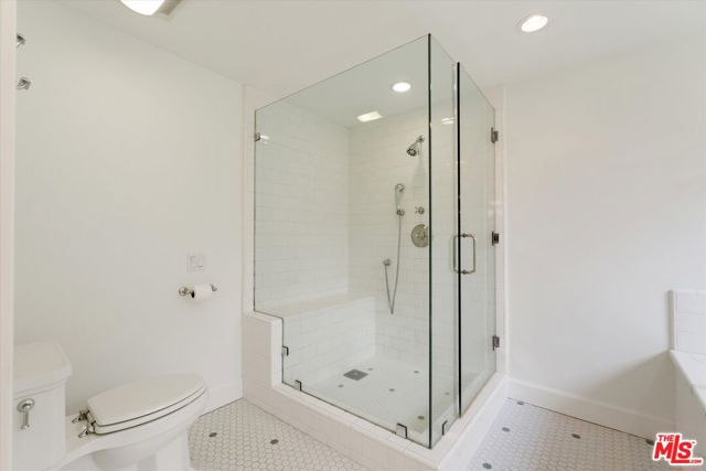 Drew Fenton | 1324 El Hito Circle Pacific Palisades CA | MLS: 7359634