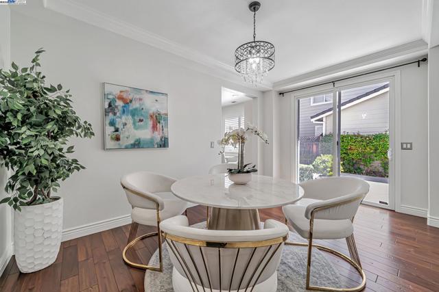 260 Abigail Cir, Danville CA: https://media.crmls.org/mediaz/64256020-24f0-4298-9342-8bdf8366d504.jpg